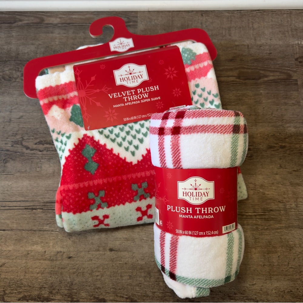 BUNDLE: Holiday Time Plush Throws
